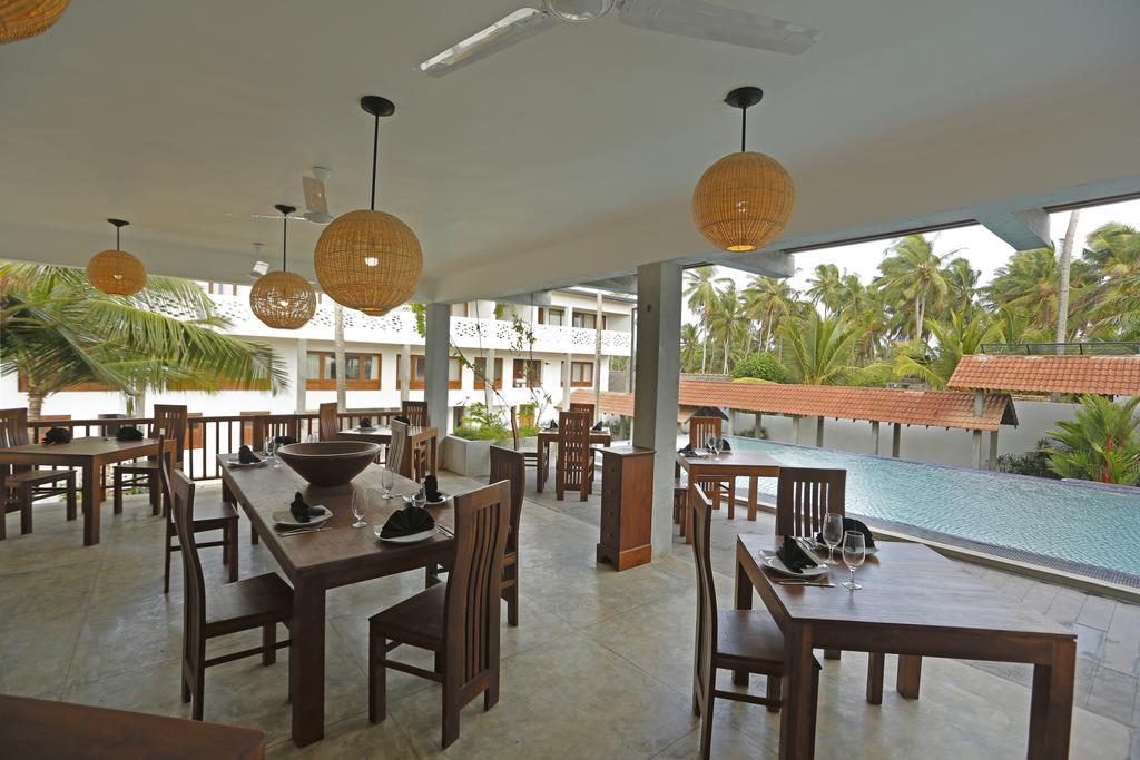 The Beach Boutique Uswetakeiyawa Exteriör bild