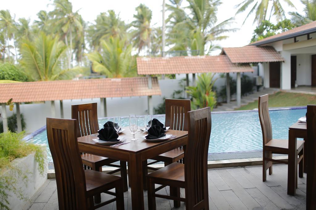 The Beach Boutique Uswetakeiyawa Exteriör bild